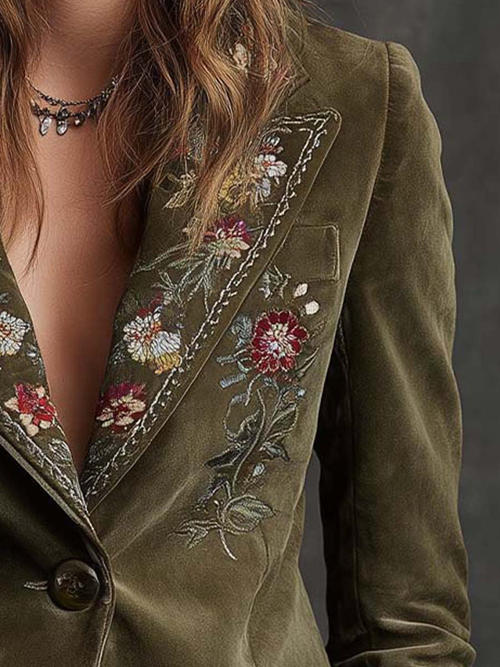 Blazer in Velluto Verde Oliva con Ricami Floreali Intricati
